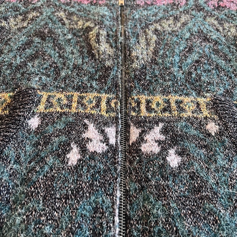 Gimmicks Women’s Sweater - Picture 6 of 14